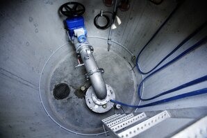 GELSENWASSER benutzt bei der Wasseraufbereitung  so häufig es geht naturnahe Verfahren wie die künstliche Grundwasseranreicherung. 